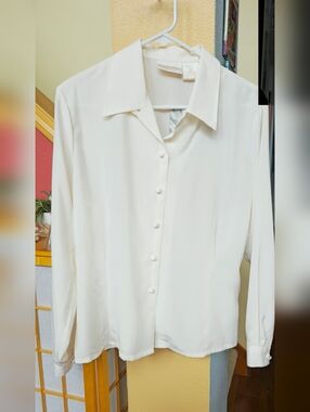 NWT Christie & Jill Cream Microfiber Fitted Blouse Size 14P